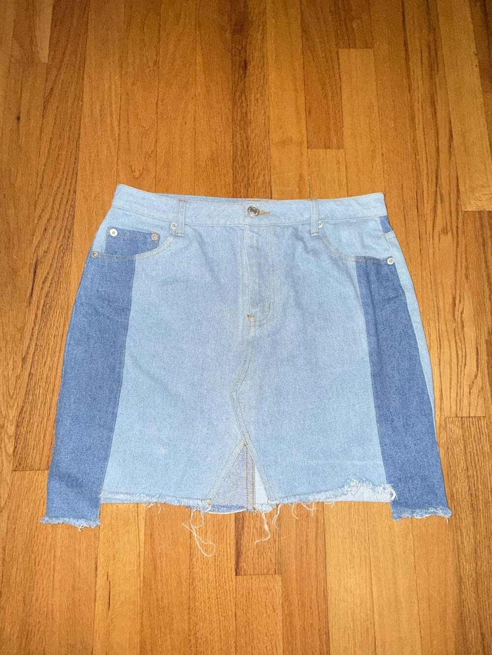 Azalea Two-Tone Denim Mini Skirt Size Large Frayed Hem Distressed Button Fly